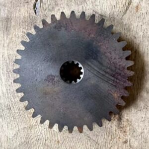 REAPER BINDER AXIS SHAFT GEAR KPR